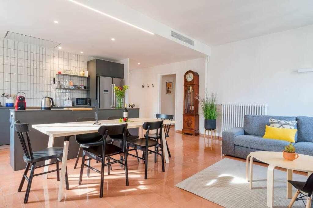 New Top Floor Apt With A Lot Of Light & Aircon Жирона Экстерьер фото
